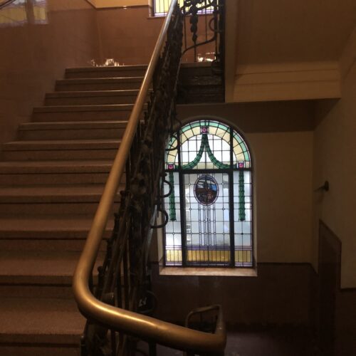 スカイホステルの階段